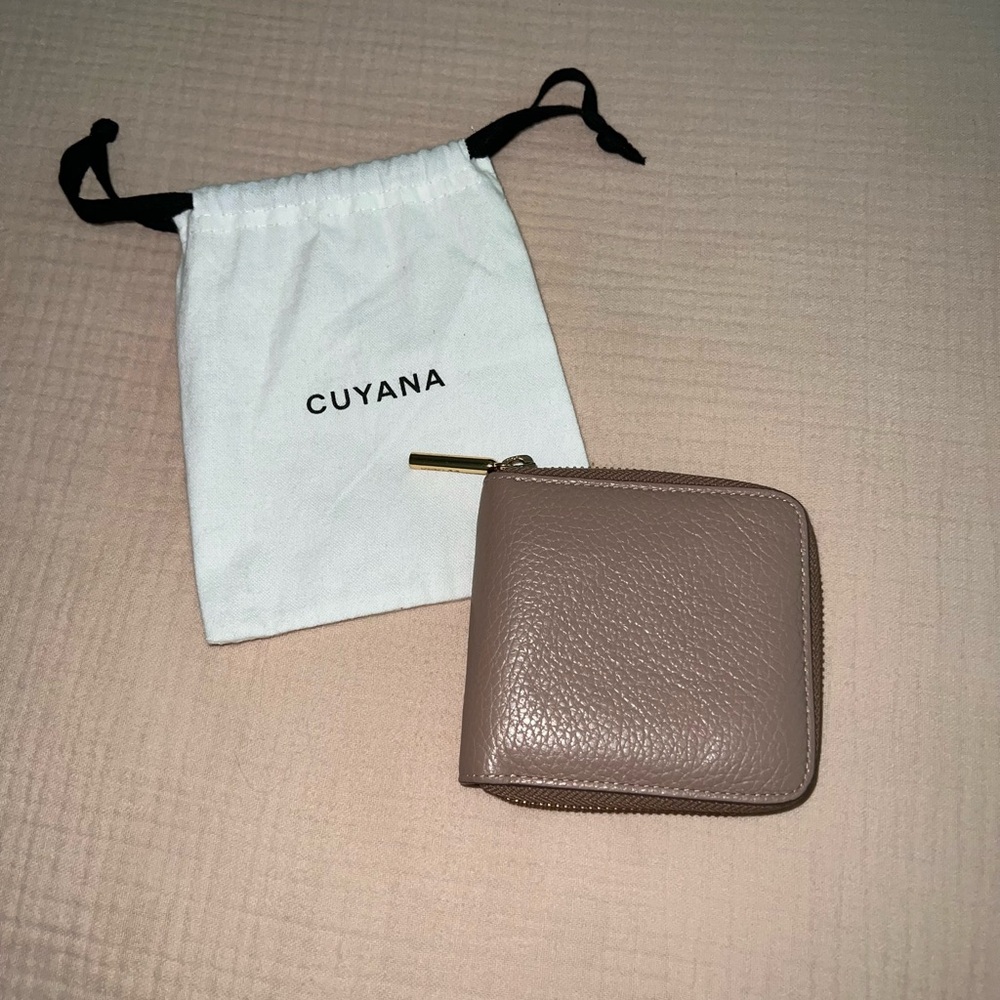Cuyana Small Classic Zip Around Wallet Soft Rose